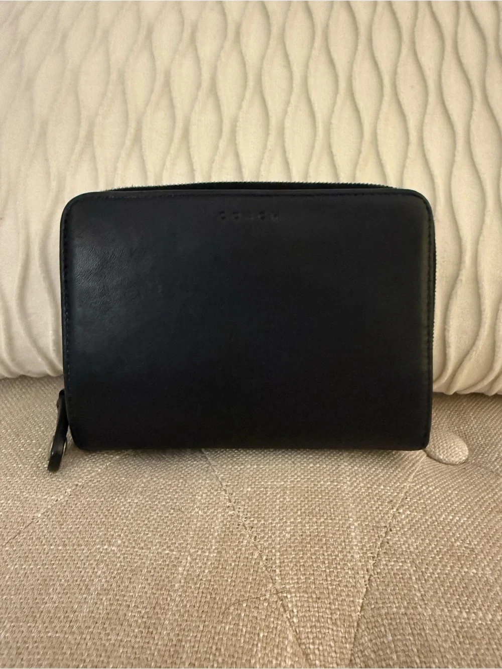 Vintage Classic Coach Black Leather Zip-Around Organizer Wallet